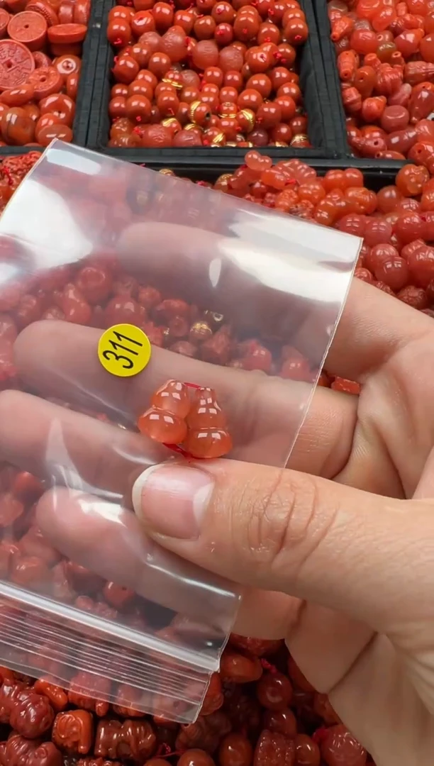 【闪购商品】南红玛瑙颈饰未镶嵌1