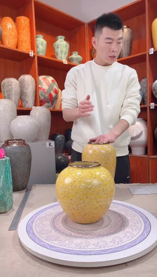 【闪购商品】瓶油菜花 小号 陶瓷花瓶 无花