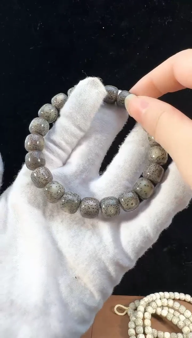 手串星月菩提M11*10黑冰10-01