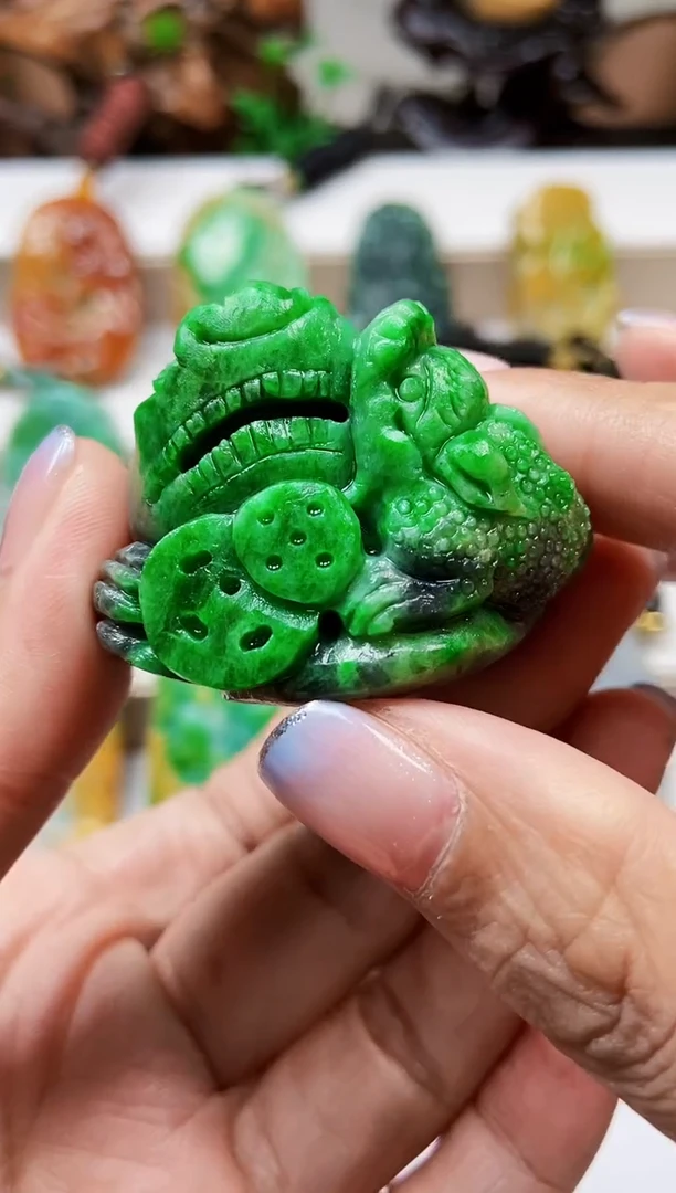 颈饰未镶嵌翡翠翡翠A货