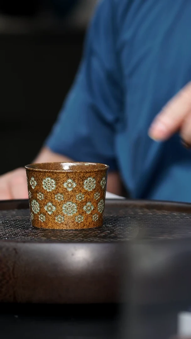 龙泉青瓷宝相主人杯100cc