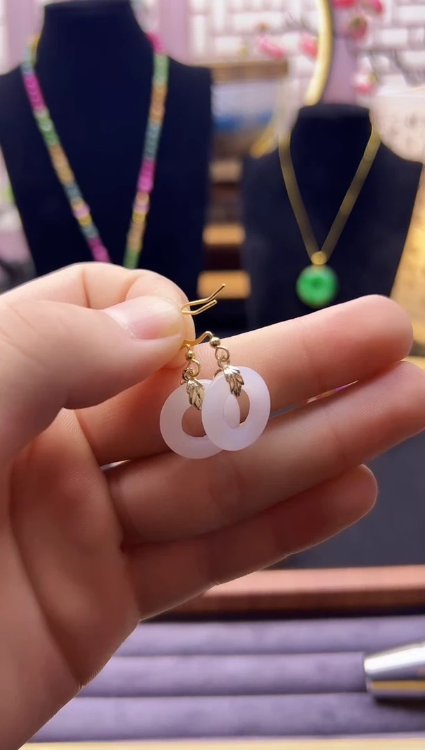 【闪购商品】和田玉耳饰14K金镶嵌E226