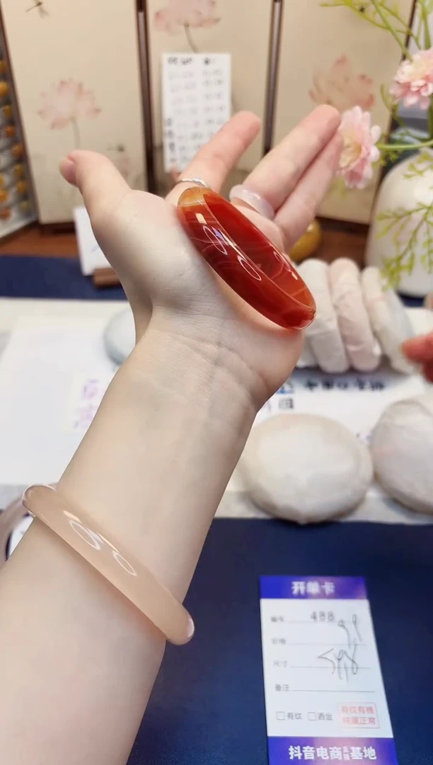 【闪购商品】石英质玉未镶嵌手镯488-玛瑙-圈口54