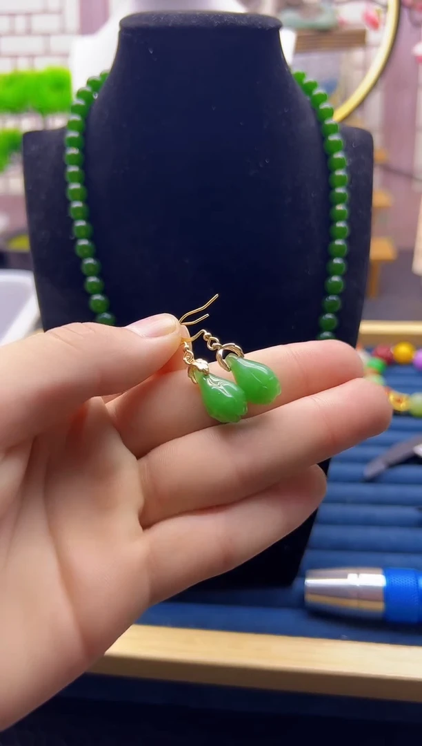 【闪购商品】和田玉耳饰14K金镶嵌E93