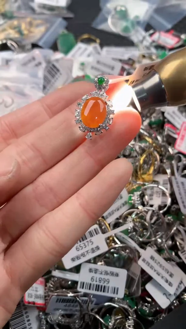 银S925镶嵌戒指翡翠2            3