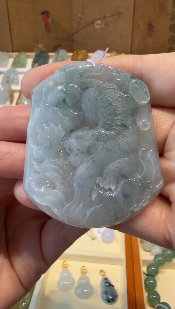 翡翠挂件未镶嵌A货翡翠多样性孤品