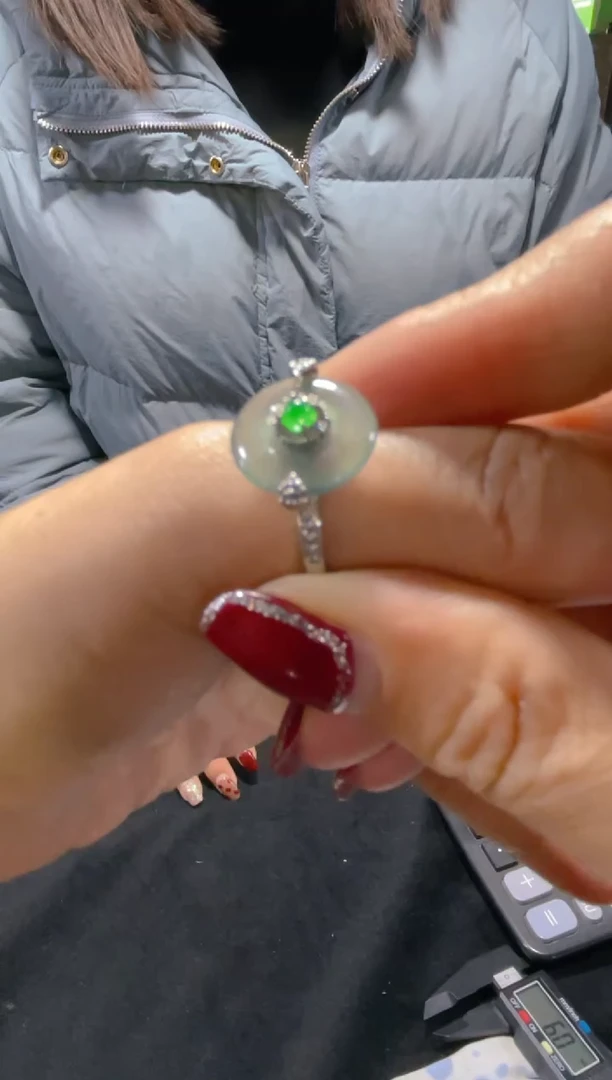 【闪购商品】定制翡翠未镶嵌天然A货翡翠假一罚四（多样性）