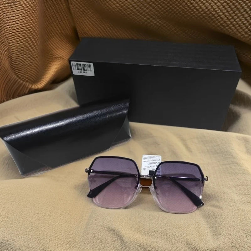 时尚方形大框设计 户外驾驶两用 19076款墨镜