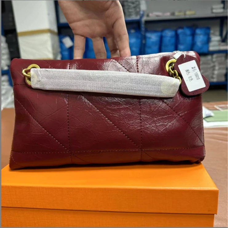 【小裴dyYS6018]时尚休闲百搭女士红色真皮潮流腋下单肩斜挎包菱格