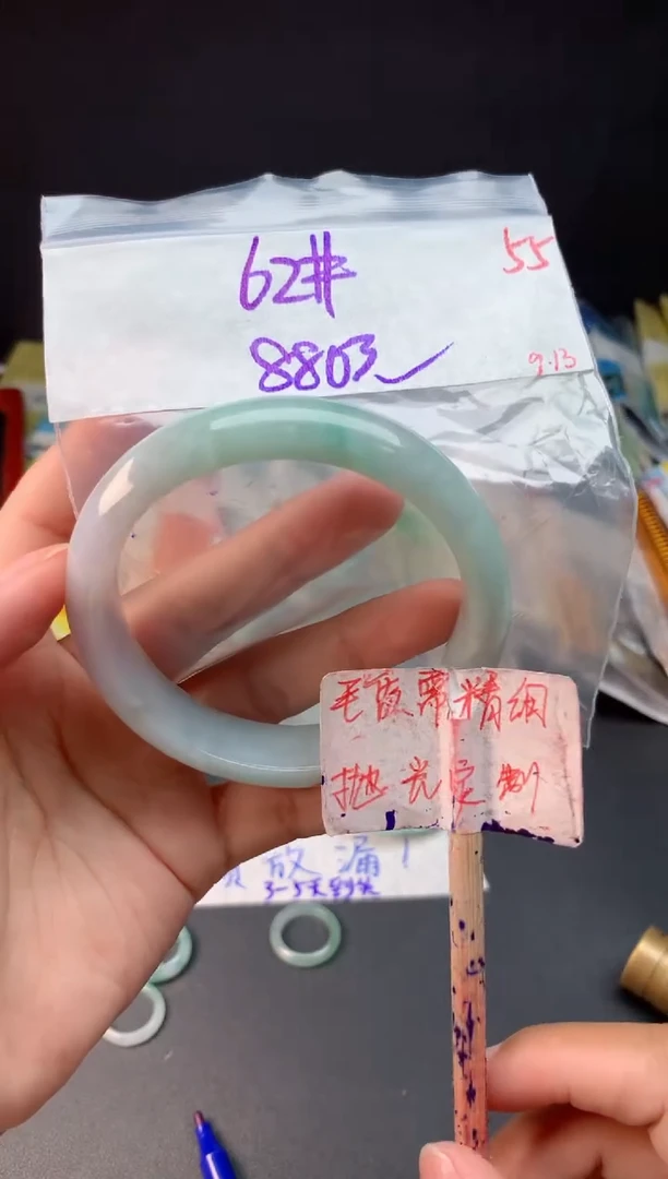 未镶嵌定制翡翠宠****曹拍一发一55