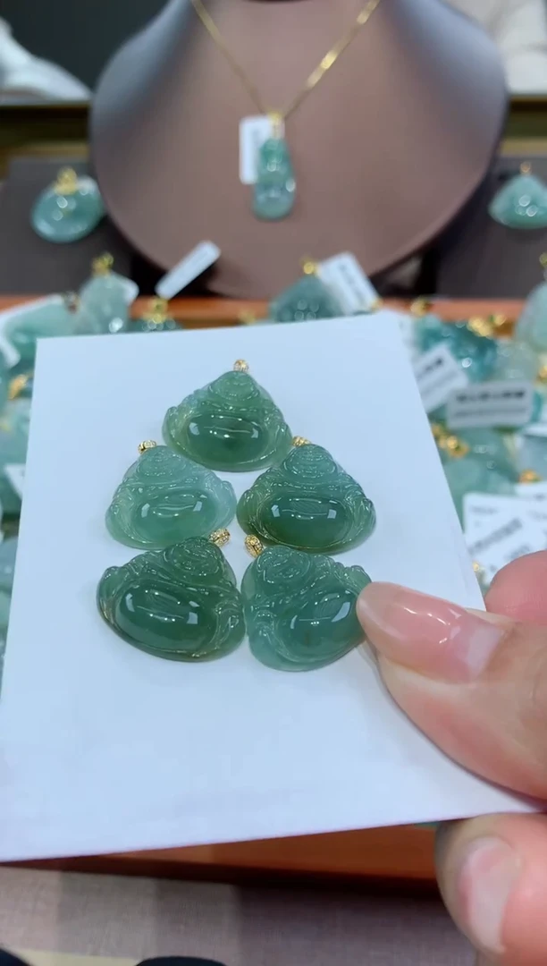 【闪购商品】翡翠颈饰18K金镶嵌多样性发其一