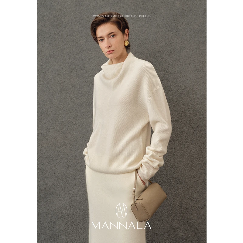 MANNALA丨“慵懒领”简约优雅显瘦直身白色设计感荡领毛衣 Q4372