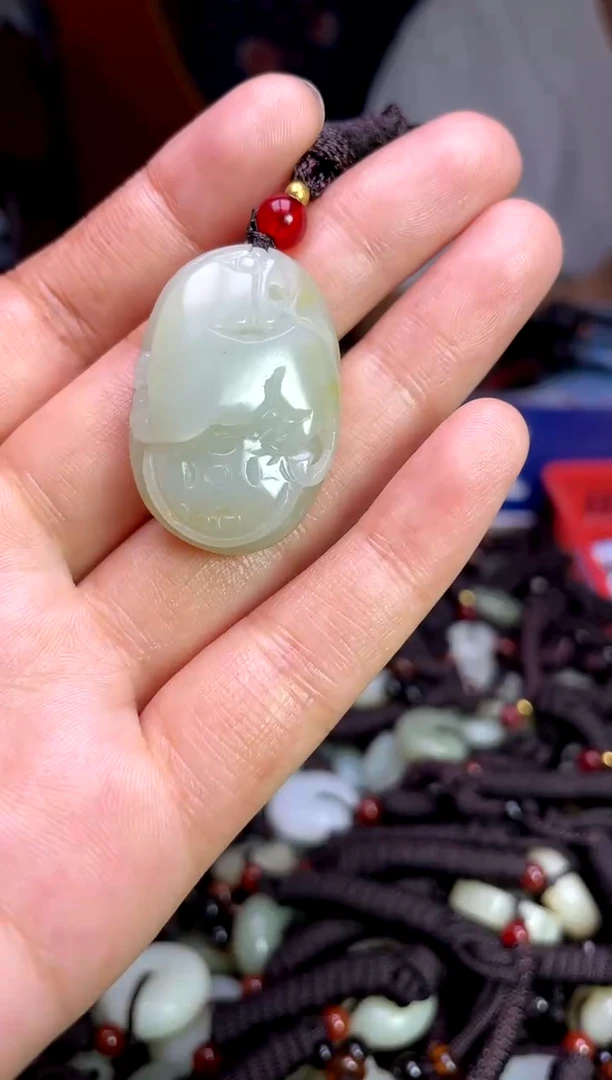 未镶嵌和田玉挂件1