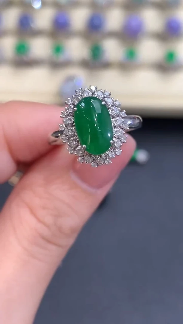 18K金镶嵌戒指翡翠a63