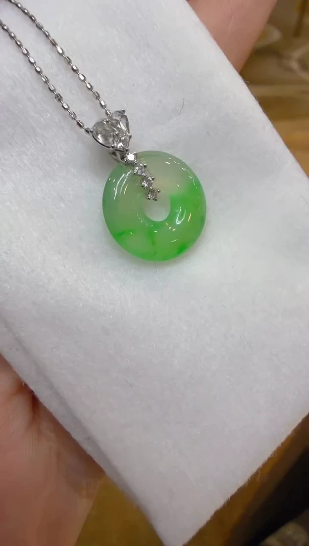 吊坠(不含链)18K金镶嵌翡翠多样性团购发一件