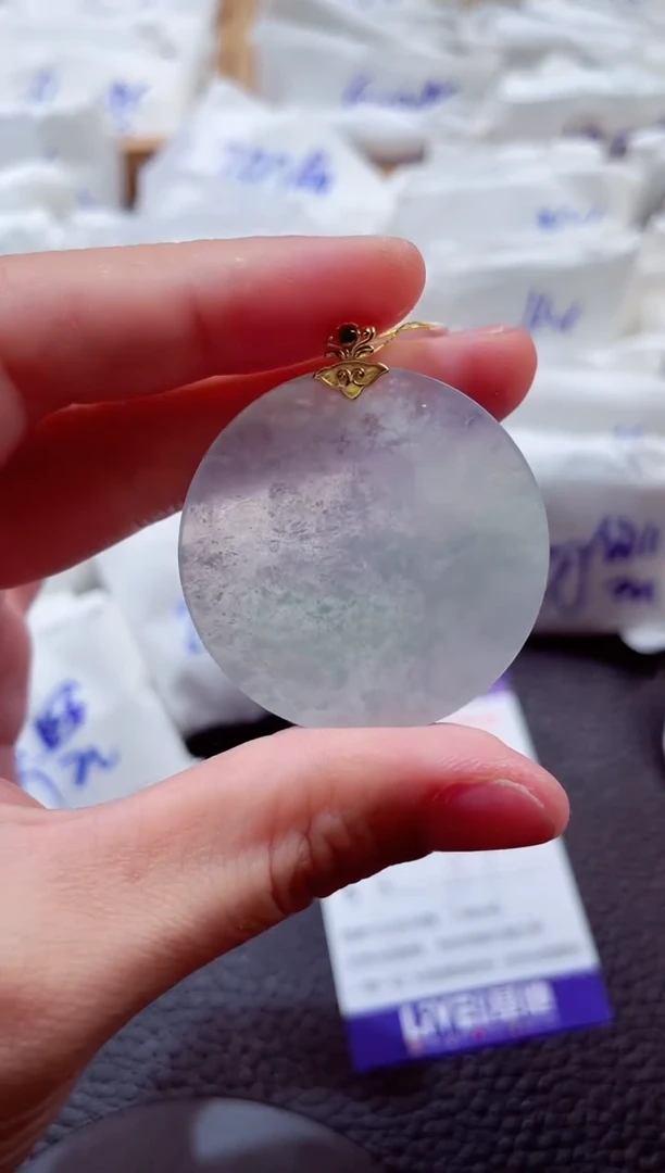 翡翠18K金镶嵌颈饰00009058