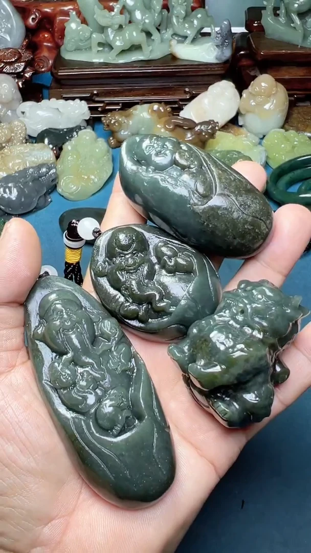 未镶嵌和田玉把件4