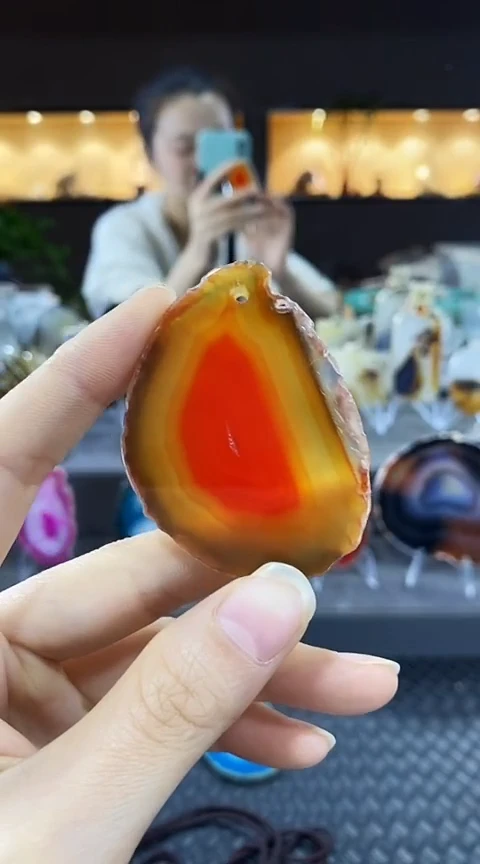 未镶嵌颈饰玛瑙/玉髓水**青玛瑙