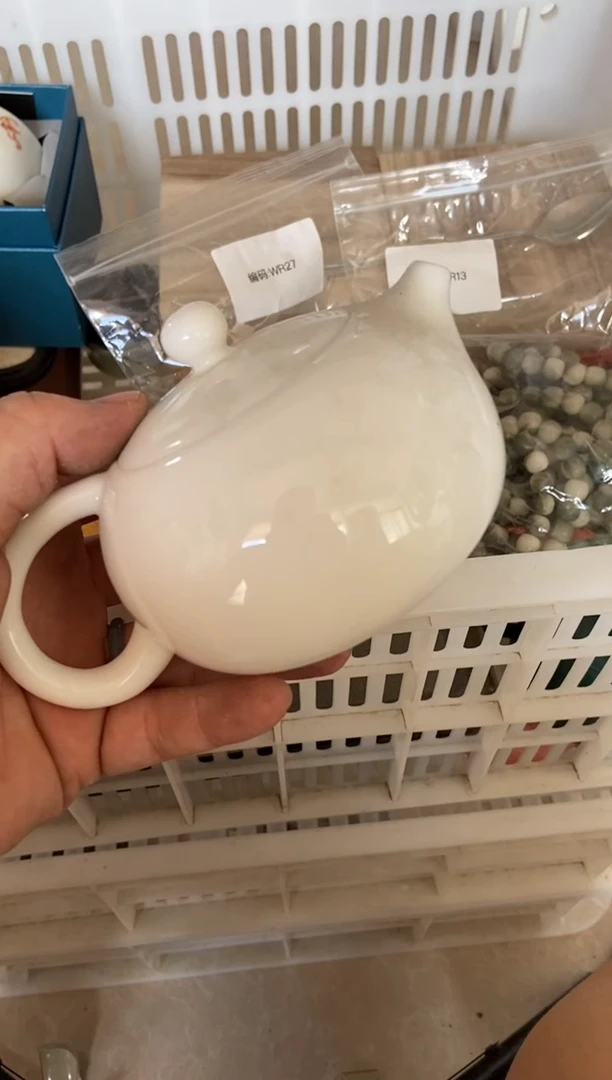 无运费险有瑕疵的摄影的产品有使用过的痕迹有点脏介意勿拍
