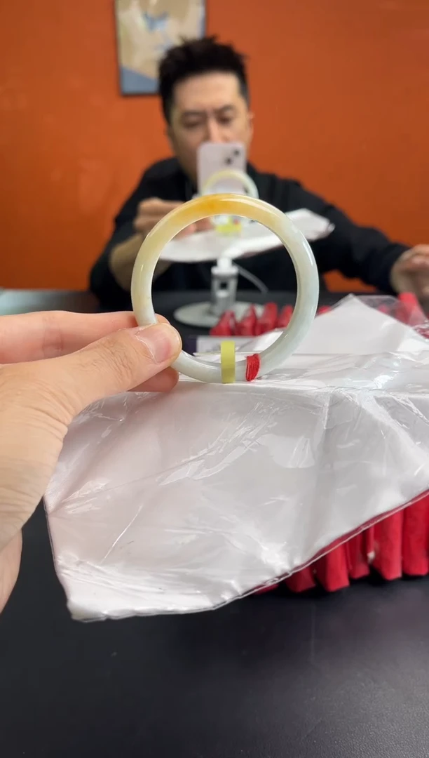 未镶嵌手镯翡翠1    54