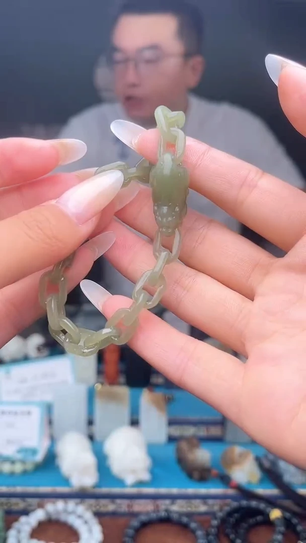 未镶嵌和田玉挂件1