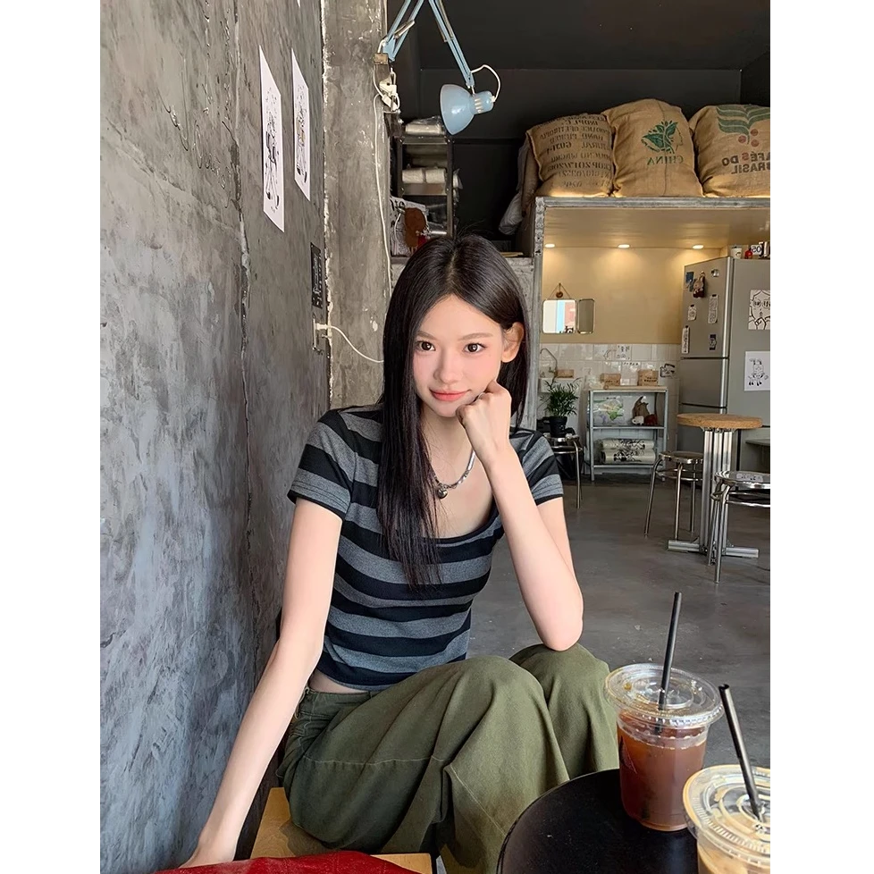 方领辣妹条纹短款t恤女夏季修身显瘦性感独特绝美小上衣百搭短袖