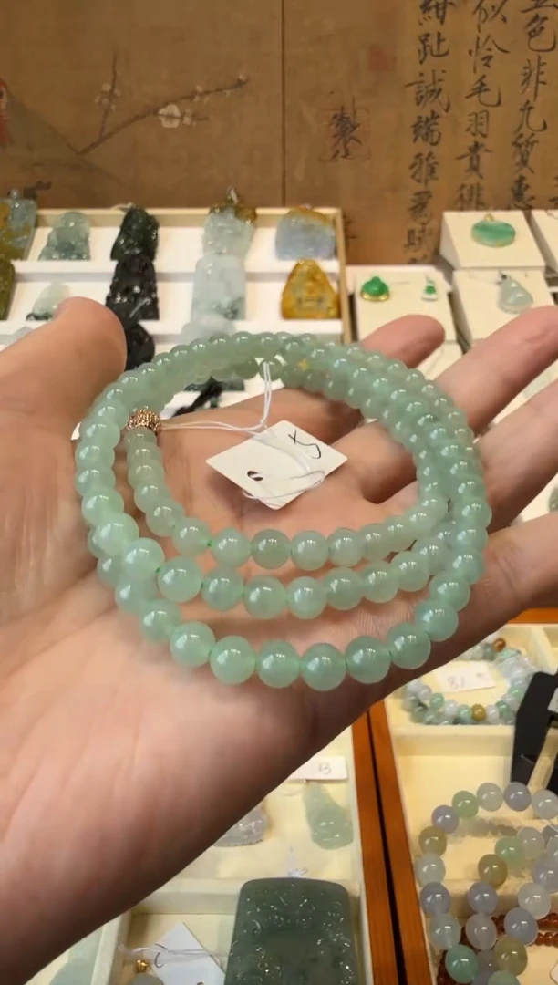 翡翠挂件未镶嵌A货翡翠多样性孤品