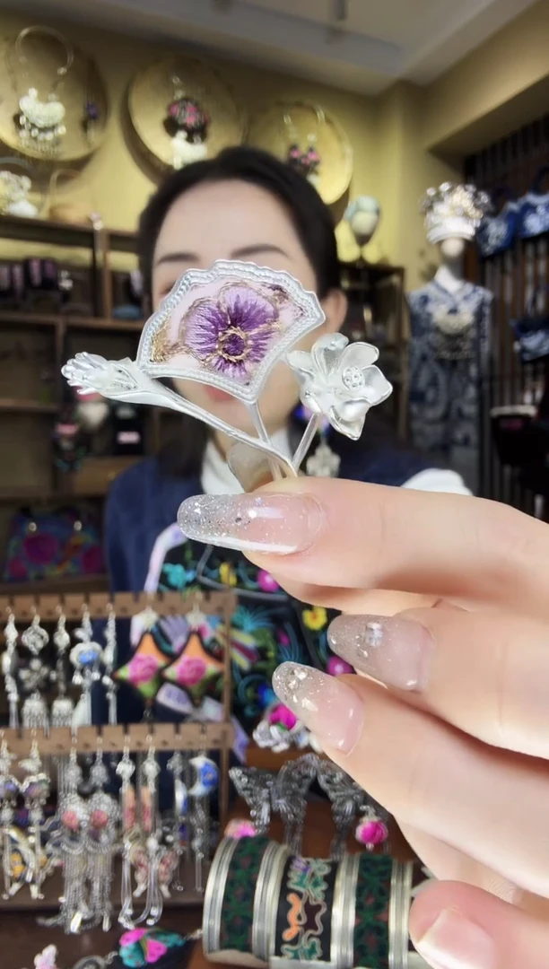 刺绣非遗刺绣民族风胸针