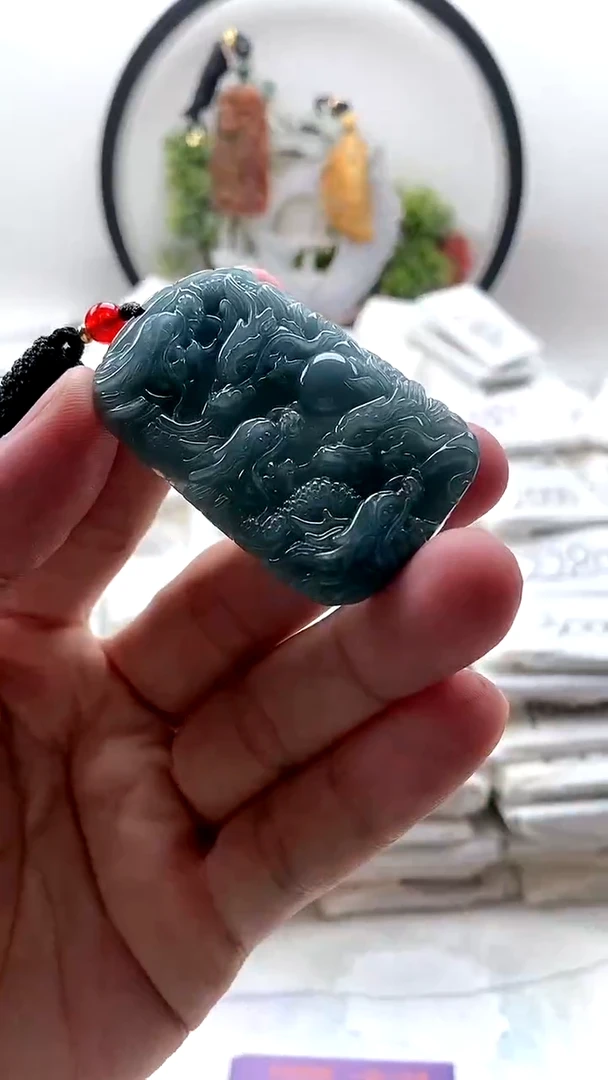 颈饰未镶嵌翡翠九龙1