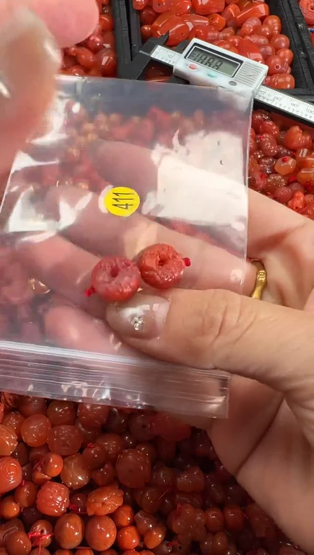 【闪购商品】南红玛瑙颈饰未镶嵌1