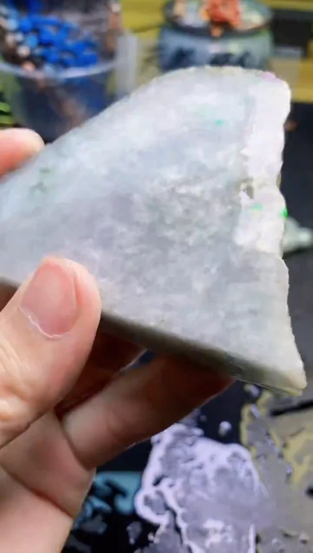 翡翠未镶嵌颈饰天然翡翠021