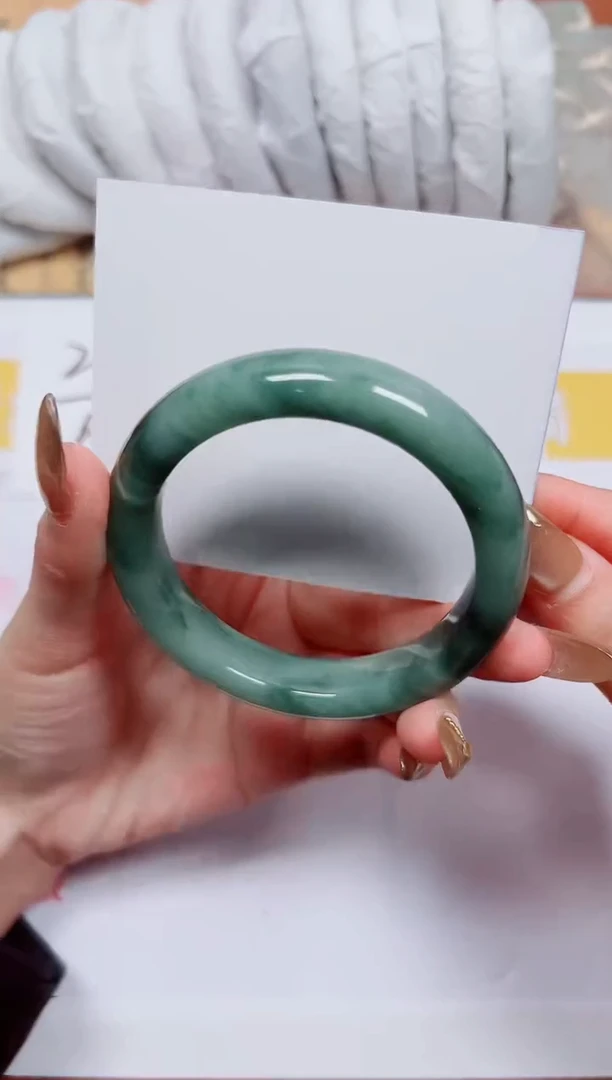 【闪购商品】石英质玉手镯未镶嵌K20-55.9