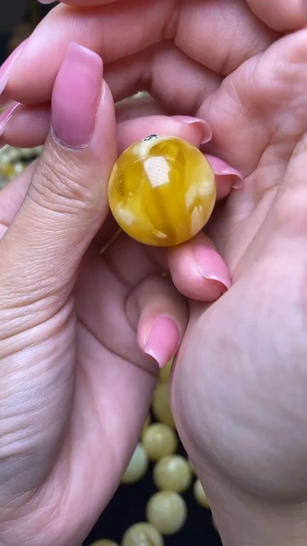 未镶嵌琥珀裸石葵.21
