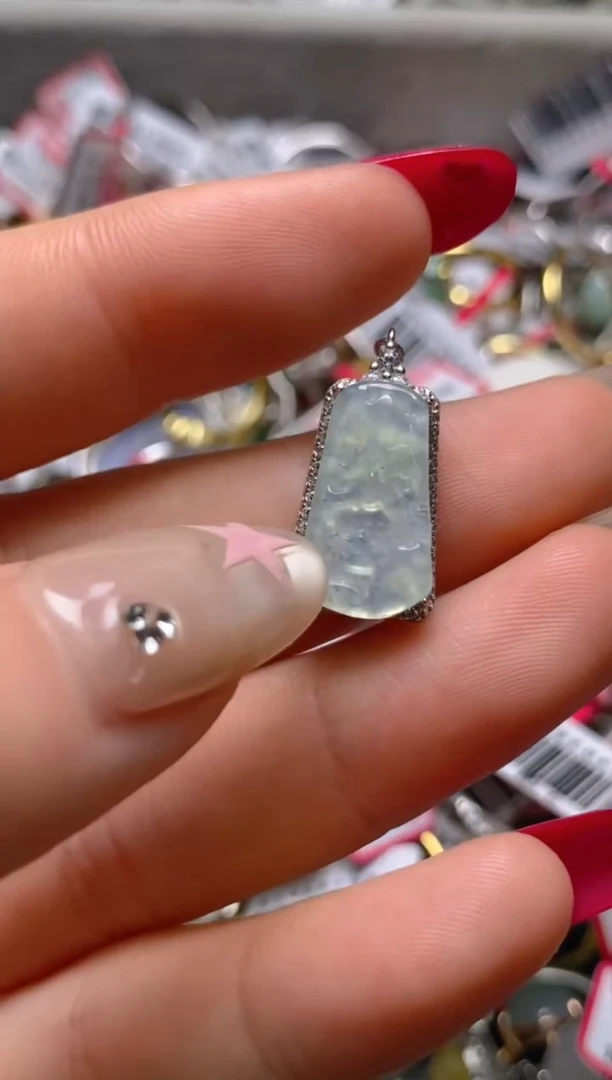 银S925镶嵌戒指翡翠百内无证书