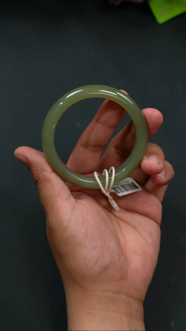 和田玉手镯未镶嵌A0032-57+