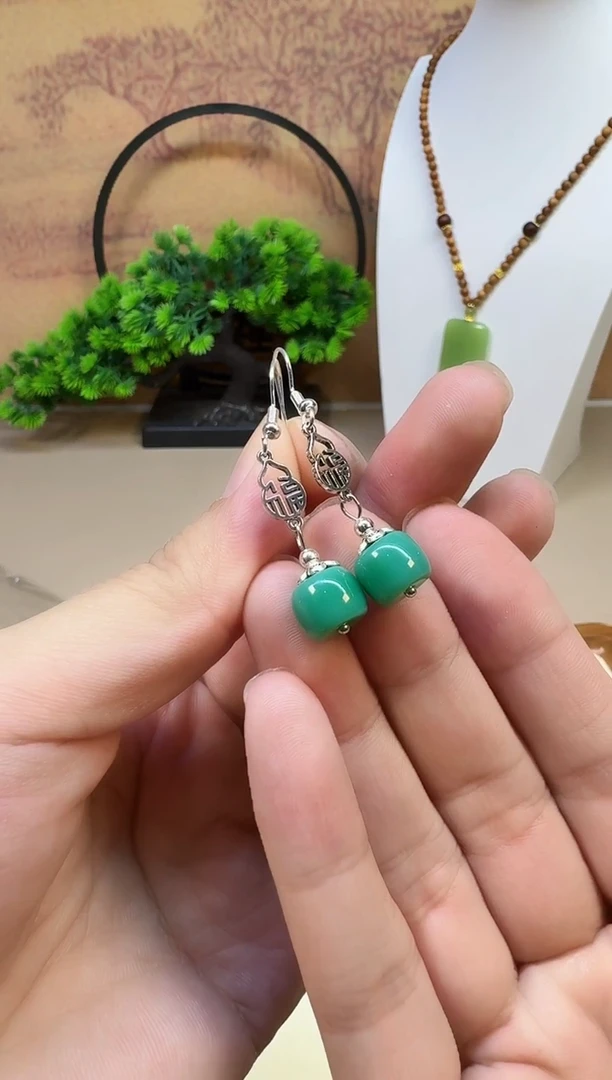 银S925镶嵌耳钉玛瑙/玉髓E104