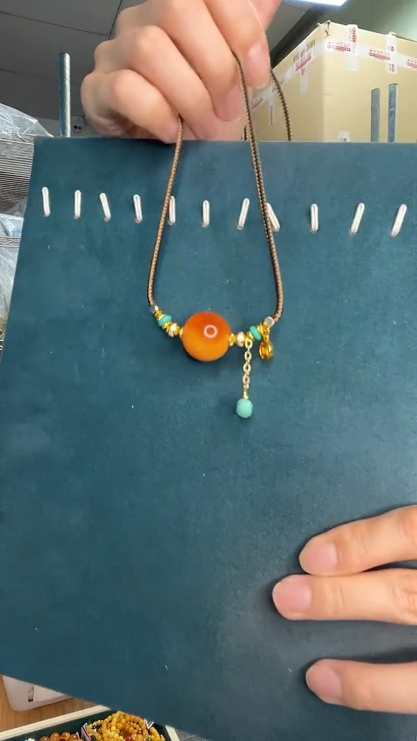 未镶嵌琥珀裸石A1510天然蜜蜡