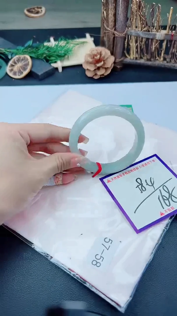 未镶嵌手镯翡翠我