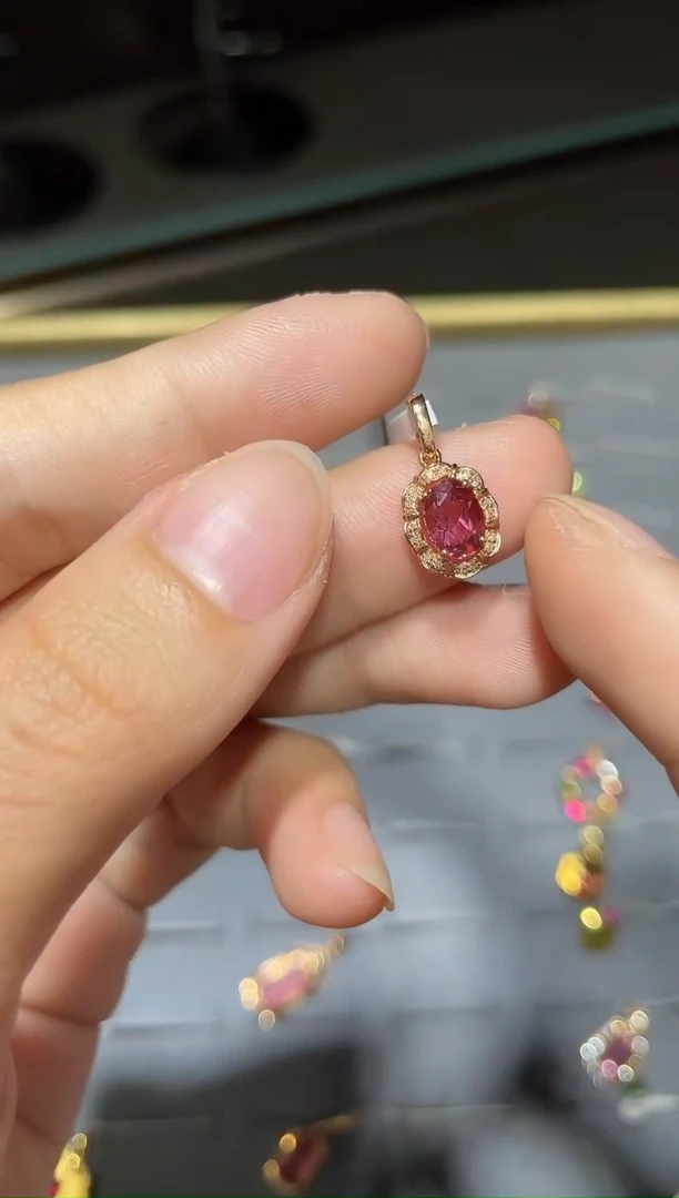 吊坠(不含链)18K金镶嵌碧玺1