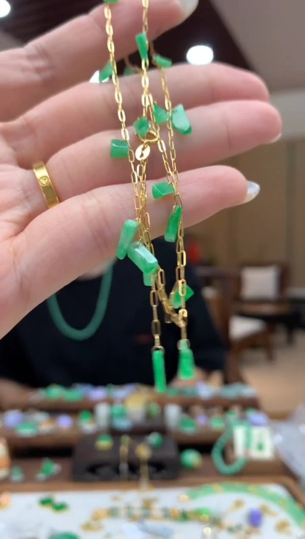 翡翠18K金镶嵌套链套链