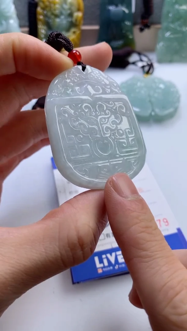 【闪购商品】翡翠挂件未镶嵌