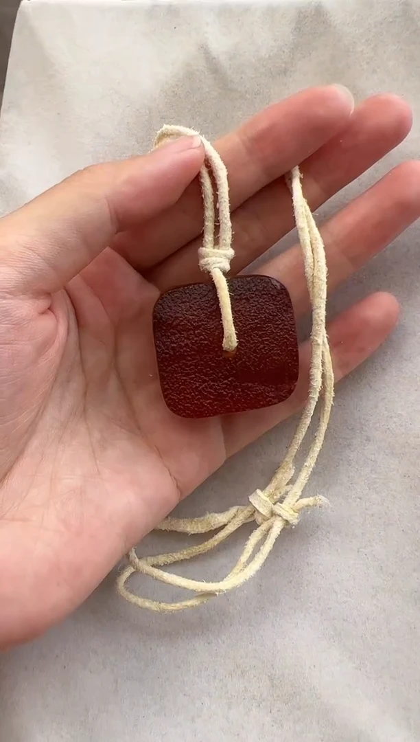 【闪购商品】琥珀裸石未镶嵌10115061-吊坠