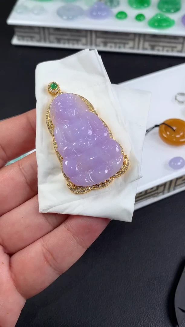 颈饰未镶嵌翡翠王*子翡翠