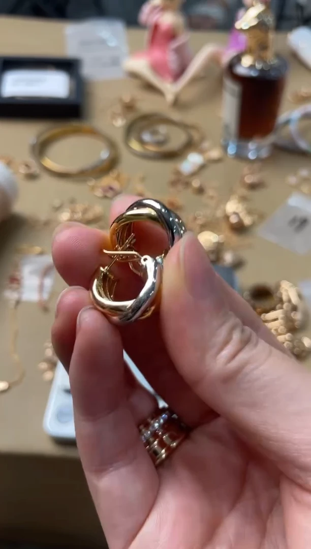 瓷片嘉荣当康大姐fu的总铺