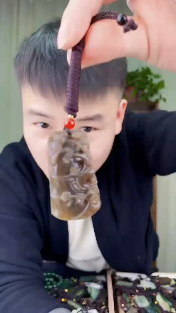 未镶嵌和田玉挂件拍一发一，多样性发货