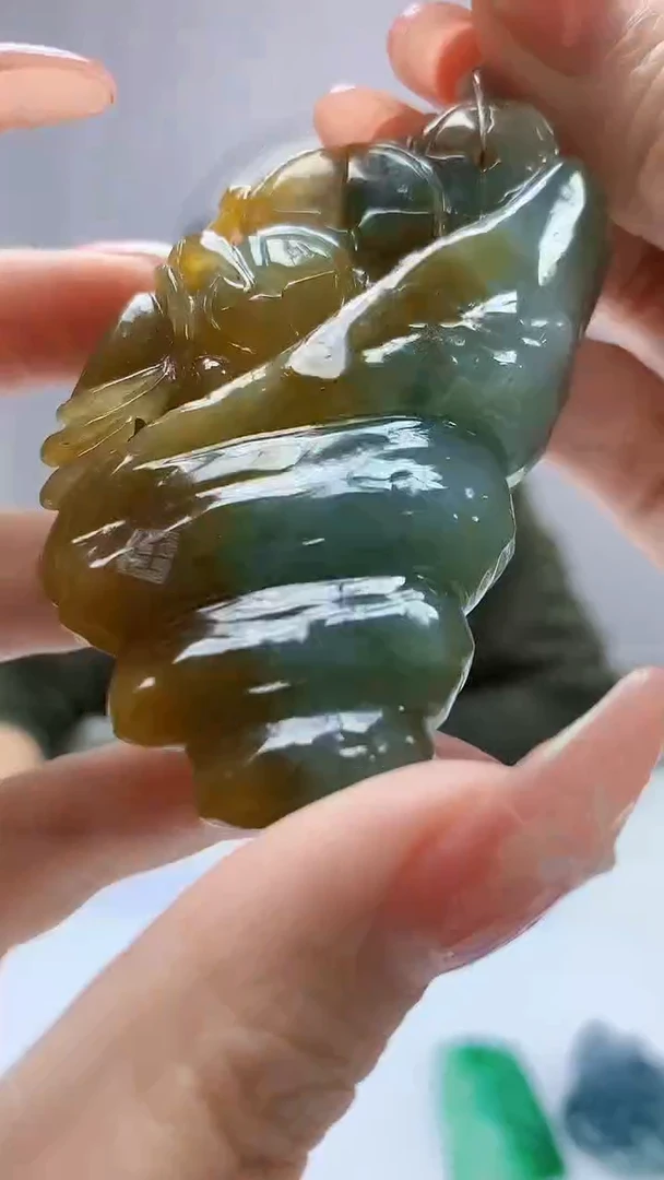 【闪购商品】定制翡翠未镶嵌5152DD-毛货挂件123