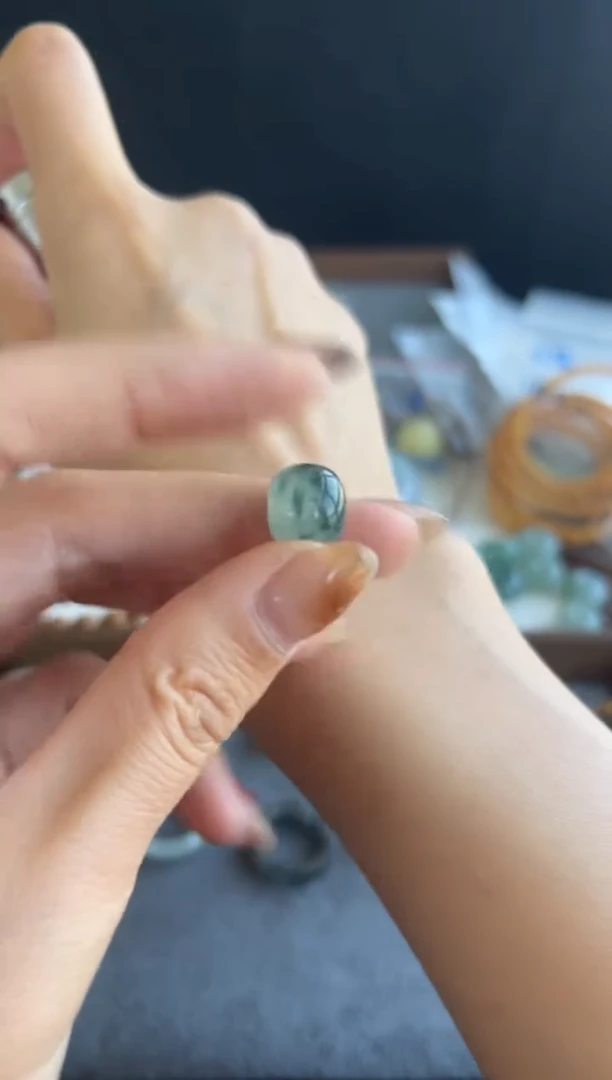 翡翠未镶嵌吊坠(不含链)122买断