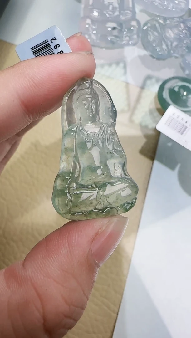 翡翠未镶嵌颈饰天然缅甸翡翠a货