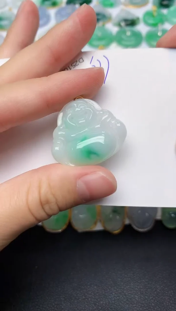 颈饰18K金镶嵌翡翠 天然缅甸A货翡翠百元以上9元证书费自理