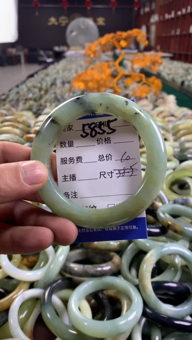 未镶嵌蛇纹石玉手镯5855